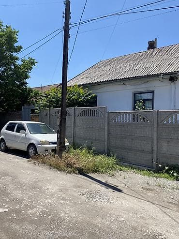 дом бишкек цена: 🔥🔥🔥 Срочно продается 3 комнатная полдома со всеми удобствами 📍Район — 1