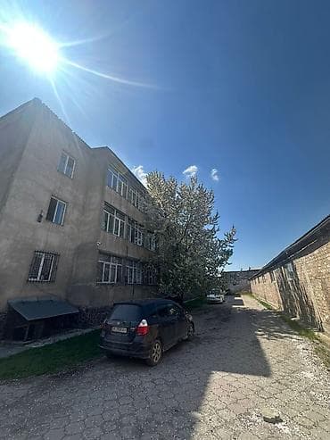 студия 1 комнатная: 1 комната, 38 м², Индивидуалка, 1 этаж, Старый ремонт — 8