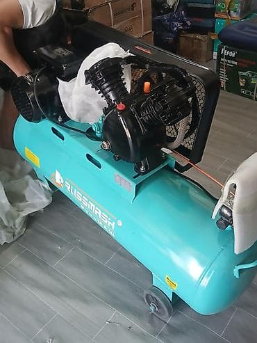 советский компрессор: Поршневой приводной компрессор RUSSMASH 100 - Тип: ременной поршневой — 1