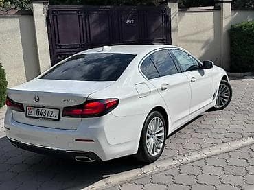 тико сидения: BMW 520: 2021 г., Седан — 4