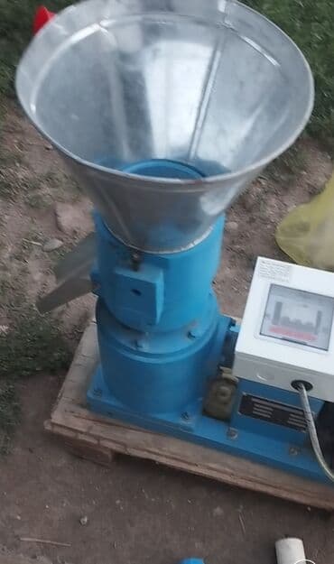 Гранулятор кормов (Новый) - Мощность: 4 кВт, 3-х фазный -