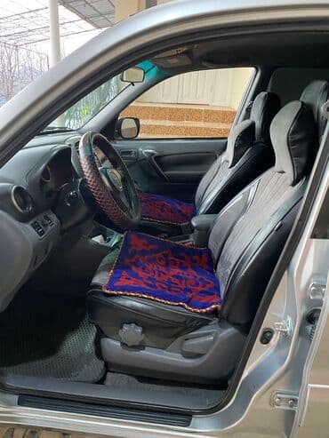 набор ключей германия: Toyota RAV4: 2000 г., 2 л, Механика, Бензиновая, Кроссовер — 8