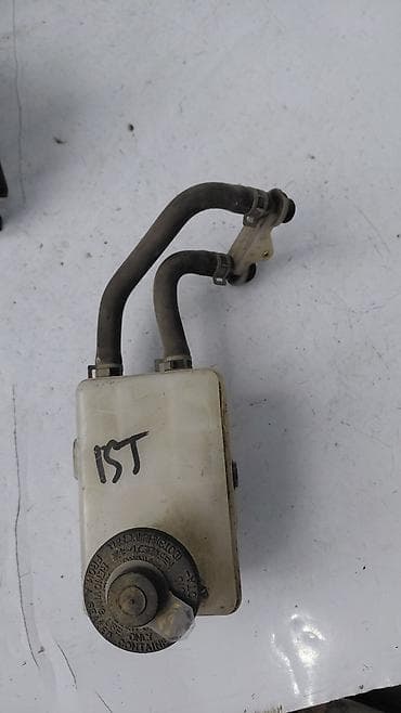 коробка на ист: Бачок Toyota 2003 г., Б/у, Оригинал, Япония — 1