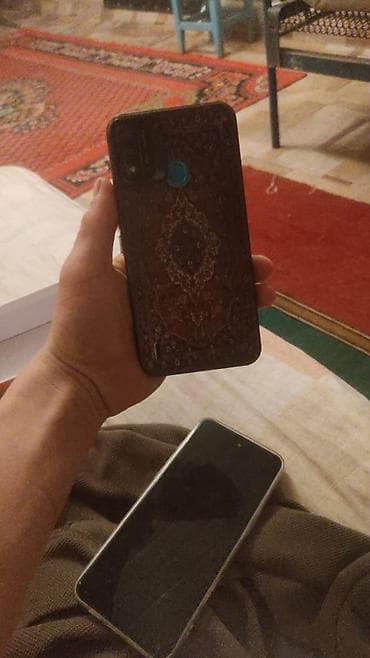 дисплей redmi note 11: Смартфон с экраном ~6.2–6.5", каплевидным вырезом под фронтальную — 3