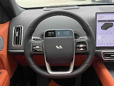 xpeng p7: Lixiang L6: 2024 г., 1.5 л, Автомат, Электромобиль, Кроссовер — 9