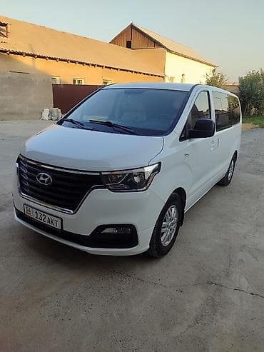 Hyundai Starex: 2018 г., 2.5 л, Автомат, Дизель, Минивэн at lalafo.kg Hyundai Starex: 2018 г., 2.5 л, Автомат, Дизель, Минивэн