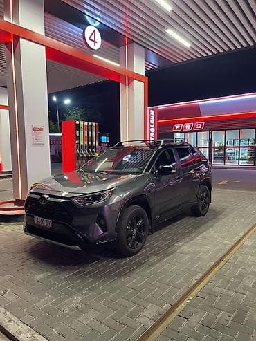 Toyota RAV4: 2019 г., 2.5 л, Автомат, Бензин, Кроссовер — 1
