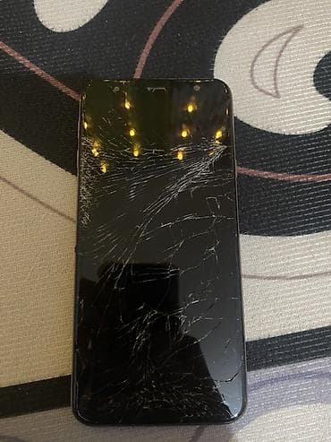 заблокированный айфон: Samsung Galaxy J4 Plus, Б/у, 256 ГБ, цвет - Золотой, 2 SIM — 2