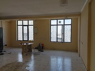 ocoo mega house: Сдается Коммерческое помещение 140квм закрытый тересой адрес город ош — 6