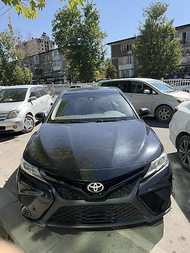Toyota Camry: 2020 г., 2.5 л, Автомат, Бензин, Седан at lalafo.kg Toyota Camry: 2020 г., 2.5 л, Автомат, Бензин, Седан