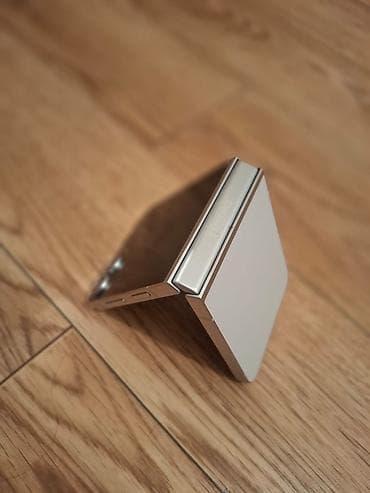 poco х5: Samsung Galaxy Z Flip6, 512 ГБ, цвет - Белый — 9