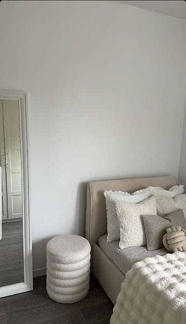 аренда бутка: 1 бөлмө, Душ кабинасы, Жаздык, жууркан-төшөк каптары, Кондиционер — 1