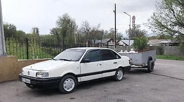 форь: Volkswagen Passat: 1990 г., Бензин, Седан — 3