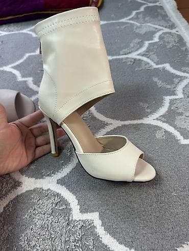 pull and beer: Босоножки на шпильке с закрытым высоким берцем - Цвет — 2