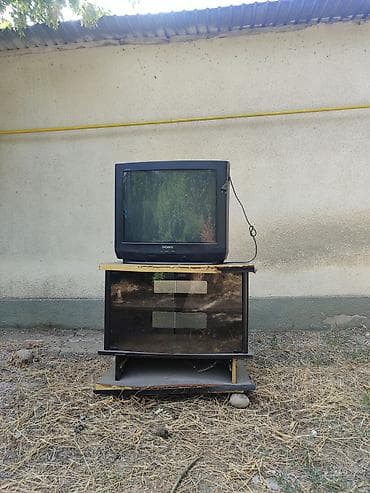 монитор тв: Телевизор Sony Trinitron (ЭЛТ) с тумбой под ТВ. Характеристики — 1