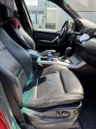 сабвуфер под сиденье: BMW X5: 2005 г., 4.8 л, Автомат, Бензин, Внедорожник — 8