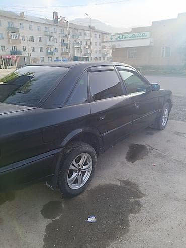 а 4 ауди: Audi 100: 1992 г., Седан — 4