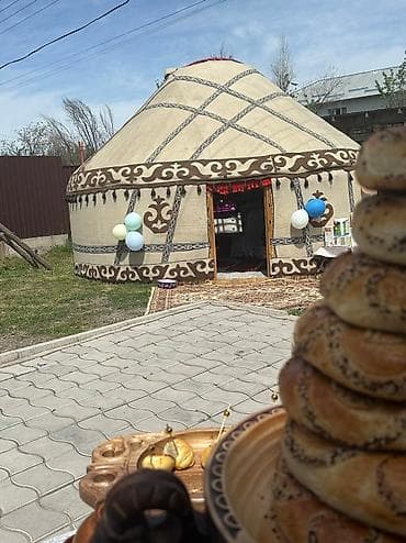 Юрты: Аренда юрты, Каркас Деревянный, 75 баш, Стулья, Стол, С полом — 4