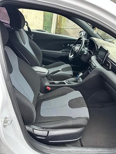 спойлео: Hyundai Veloster: 2020 г., 1.4 л, Автомат, Бензин, Хэтчбэк — 8