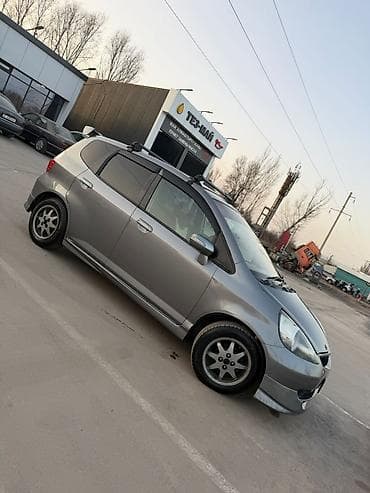 продаю или меняю обмен: Honda Fit: 2003 г., 1.5 л, Вариатор, Бензин, Хэтчбэк — 3