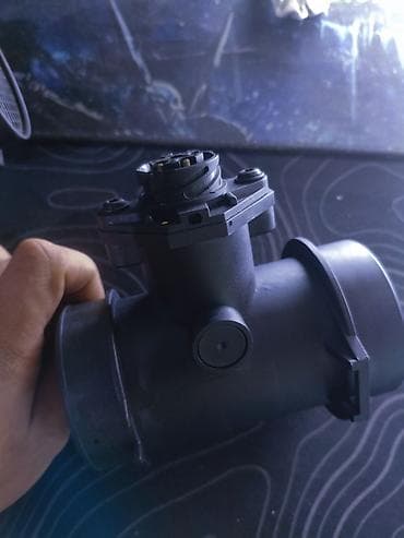 датчик массового расхода воздуха: ДМРВ Bosch (датчик массового расхода воздуха) с корпусом воздушного — 5