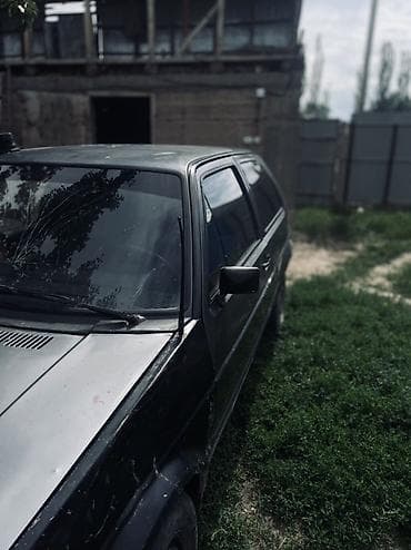 Volkswagen Golf: 1988 г., 1.8 л, Механика, Бензин, Хэтчбэк — 4