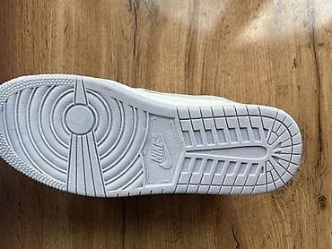 Жеке буюмдар: Эркектердин кроссовкасы, 40, Nike, Жаңы, түсү - Ак, Өзү алып кетүү — 3