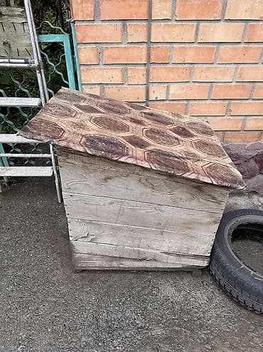 Зоотовары: Деревянная будка для собаки, самовывоз - Материал: доска/брус, крыша — 3