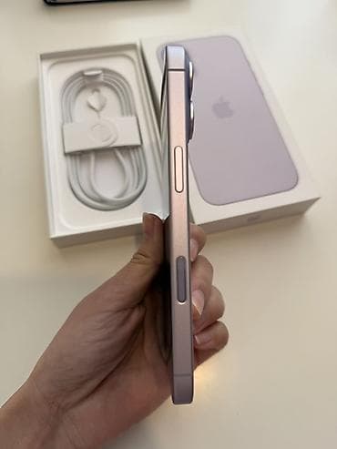 смартфоны honor: IPhone 15, Кабель — 4