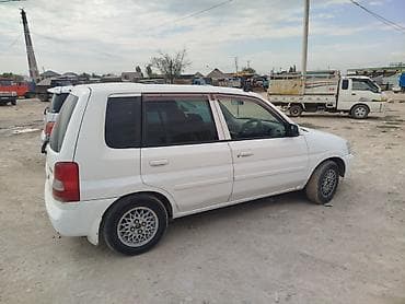 Продажа авто: Mazda Demio: 2002 г., 1.3 л, Автомат, Бензин, Хэтчбэк — 3