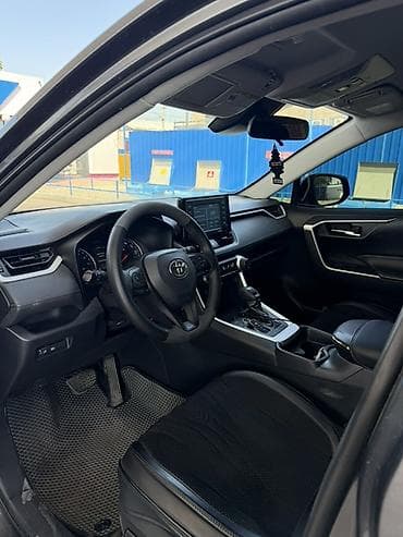 крыло рав 4: Toyota RAV4: 2019 г., Автомат, Бензин, Кроссовер — 5