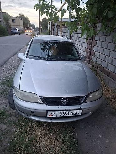 Opel Vectra: 1999 г., 1.8 л, Кол менен иштөөчү, Бензин, Универсал — 3