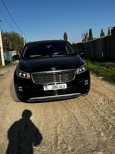 продам в связи с переездом: Kia Carnival: 2019 г., Автомат, Дизель, Минивэн — 3