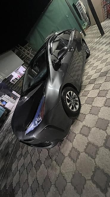 Продажа авто: Toyota Prius: 2019 г., 1.8 л, Автомат, Гибрид, Хэтчбэк — 2