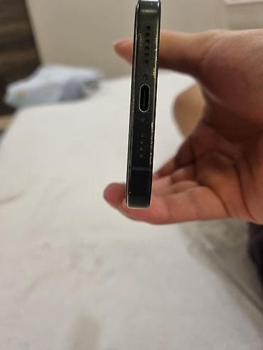 высокочастотные: IPhone 16 Pro Max, Б/у, 256 ГБ, Black Titanium, Защитное стекло, Чехол, Кабель, 90 % — 4