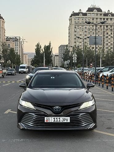 carplay android: Toyota Camry: 2018 г., Гибрид, Седан — 1