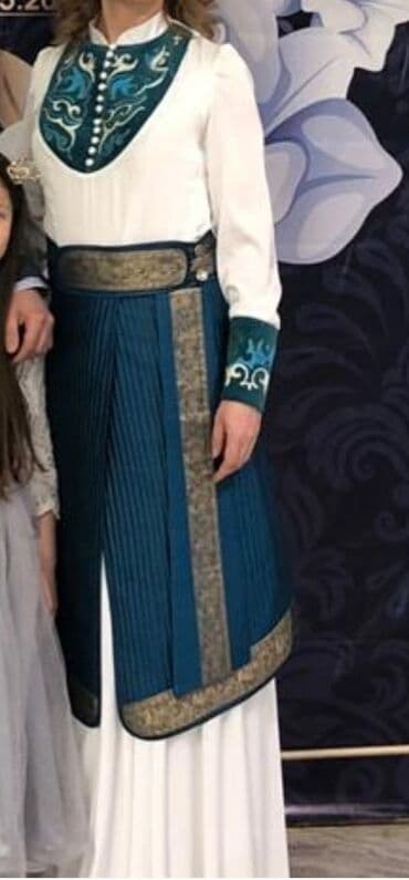 Платье размер 44-46 одето 1 раз