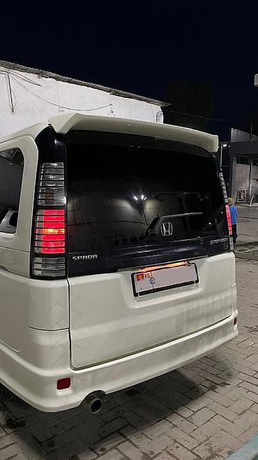 амортизатор на степвагон: Honda Stepwgn: 2005 г., 2 л, Автомат, Бензин, Минивэн — 4