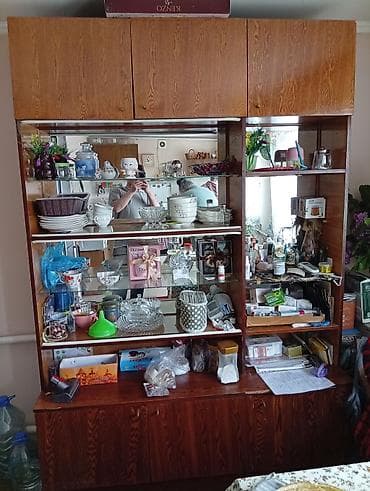 сервант и книжный шкаф: Стенка-шкаф, Тип стенки-шкафа: Модульная, Для зала, Особенности: Для хранения посуды — 1