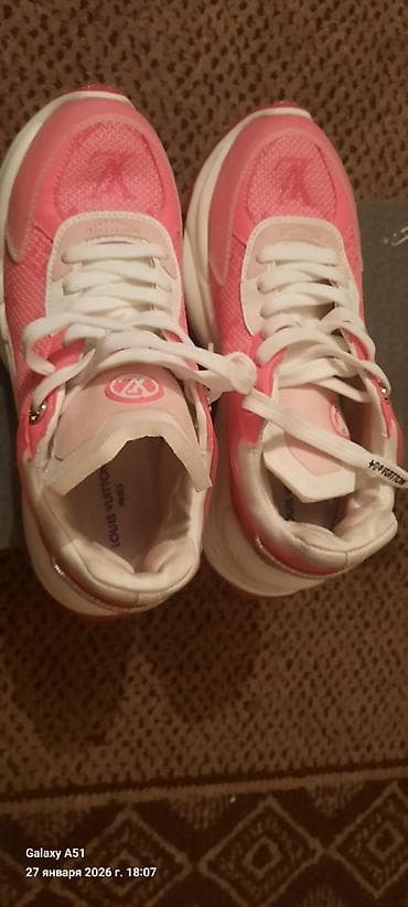 luis vitton: Кроссовки, 38, Louis Vuitton, Новый, цвет - Розовый — 7