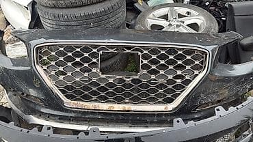 Передний бампер с решеткой радиатора для внедорожника Hyundai Santa Fe