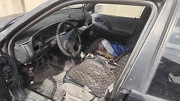 Volkswagen Passat: 1989 г., 1.8 л, Газ, Универсал — 5