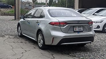 обмен на чанган: Toyota Levin: 2019 г., 1.8 л, Вариатор, Гибрид, Седан — 6