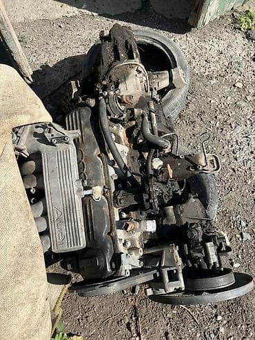 Автозапчасти: Запчасти на Audi C4 Двигатель и комплект запчастей Audi (бензиновый — 1