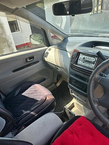 mercedes e500: Toyota : 1999 г., 2 л, Автомат, Бензин, Минивэн — 10