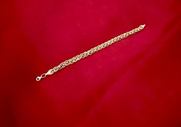 Спецодежда: Золотой браслет цепочного плетения

3.43грамм — 1