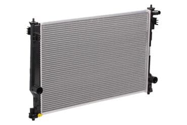 ремонт радиаторов охлаждения автомобилей: Авто запчасти на Camry 70 Радиатор охлаждения новый на Toyota Camry — 1