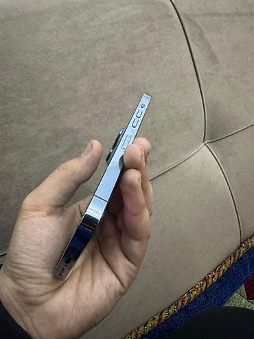 iphone 21: IPhone 13 Pro, Б/у, 256 ГБ, Голубой, Кабель, 76 % — 8