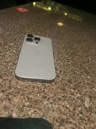 ipod touch 4: IPhone 15 Pro, Б/у, 128 ГБ, Natural Titanium — 1