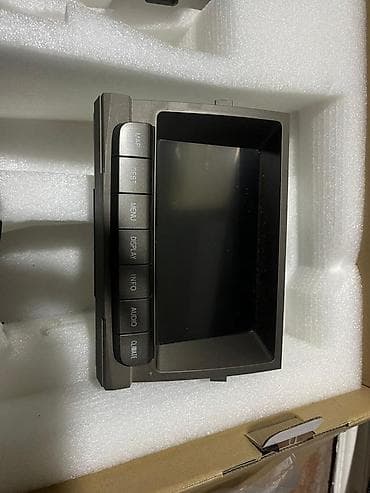 обмен на аутбек: Lexus GX 470 
7 
Монитор на лексус — 3